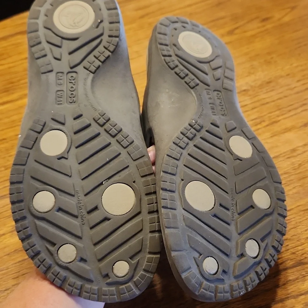 Crocs Flip Flop Size M9 W11
